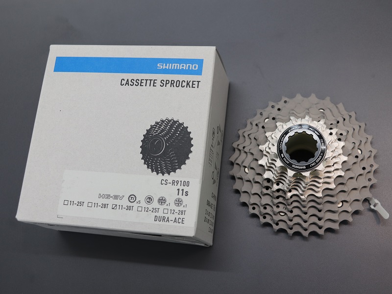 SHIMANO DURA-ACE カセットCS-R9100 11-30T 11sパーツ